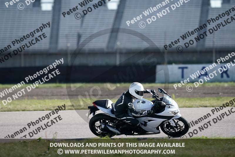 Rockingham no limits trackday;enduro digital images;event digital images;eventdigitalimages;no limits trackdays;peter wileman photography;racing digital images;rockingham raceway northamptonshire;rockingham trackday photographs;trackday digital images;trackday photos